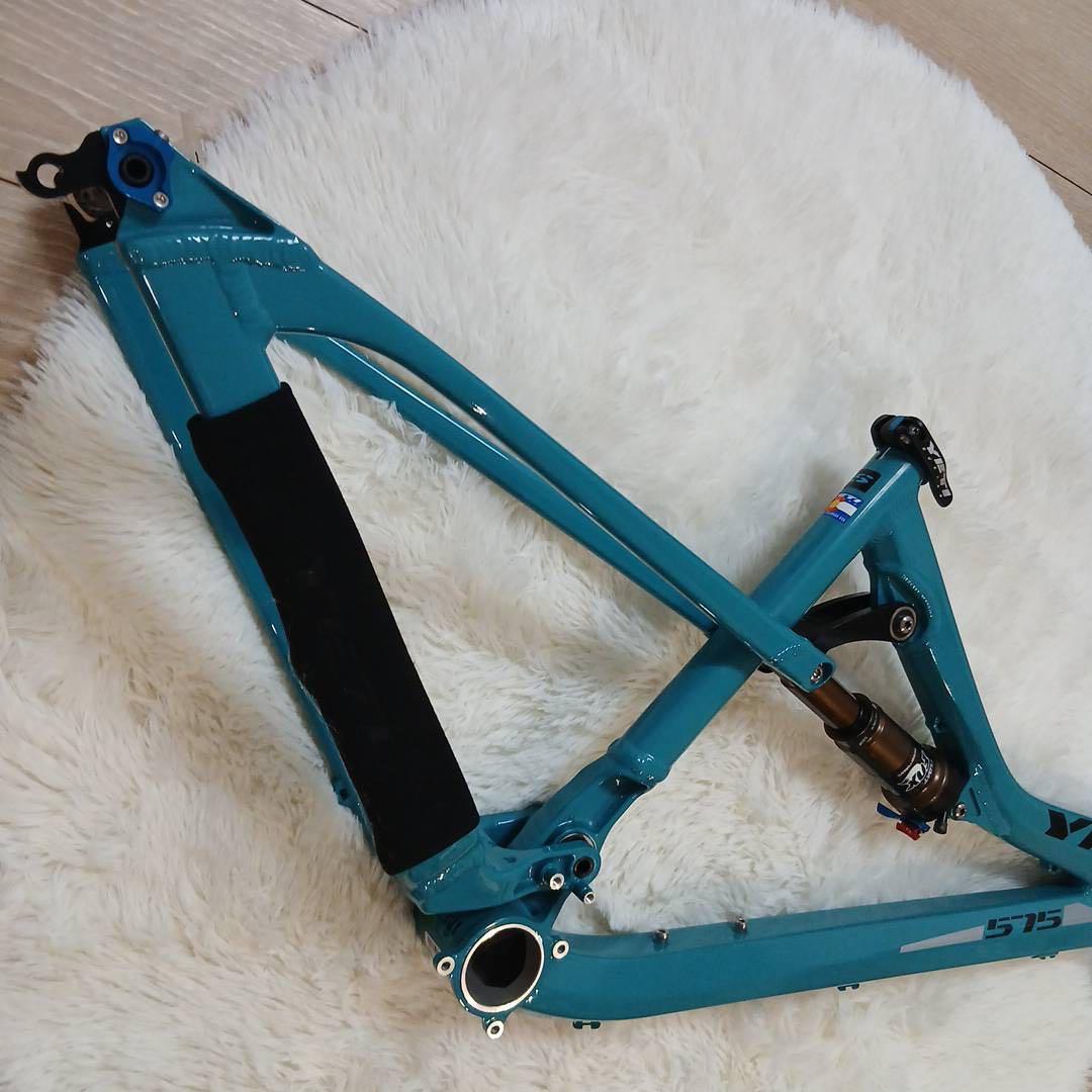 YETI イエティ 575 エンデューロモデル フレーム ターコイズ - メルカリ