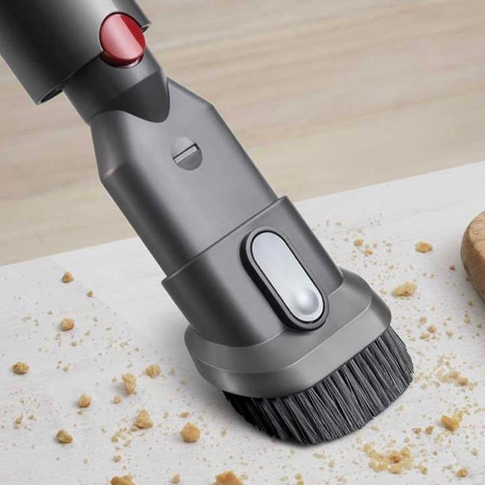 ダイソンV8 SV10掃除機＋マキタ18vアダプターセット完全分解清掃済み