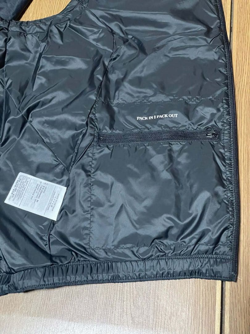 L ナイキ ランディビジョン エアロレイヤー ベスト FZ0002-010 - メルカリ