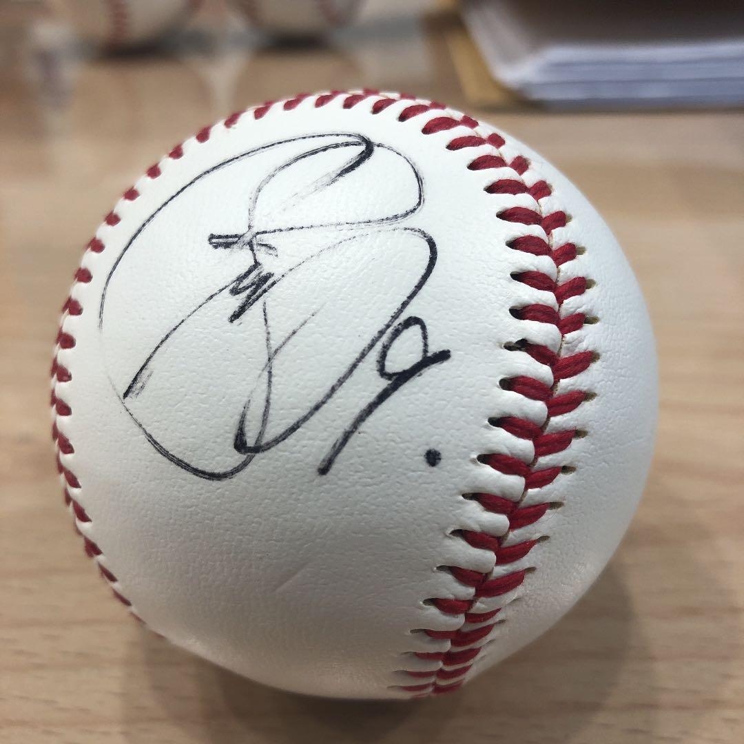 丸佳浩 直筆サインボール 広島東洋カープ - メルカリ