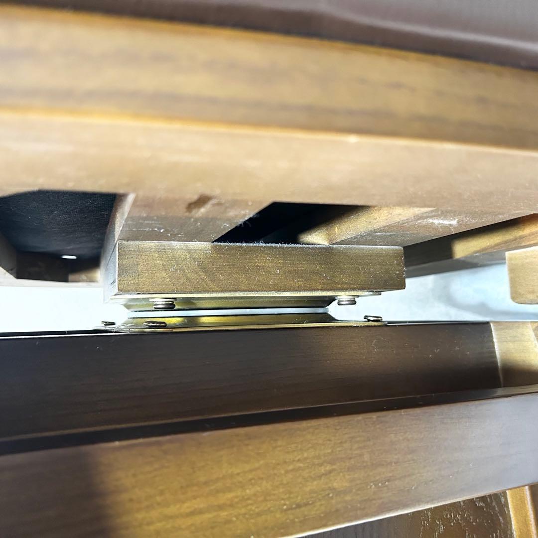 朝日木工 肘掛け付き回転椅子 【亜彩】 - メルカリ