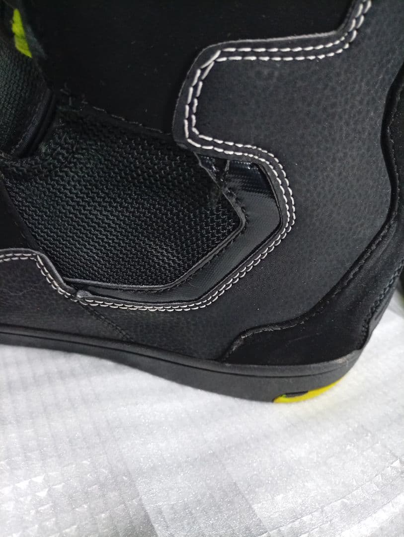 DEELUXE ID スノーボードブーツ 27.5cm　中、初級者、グラトリ