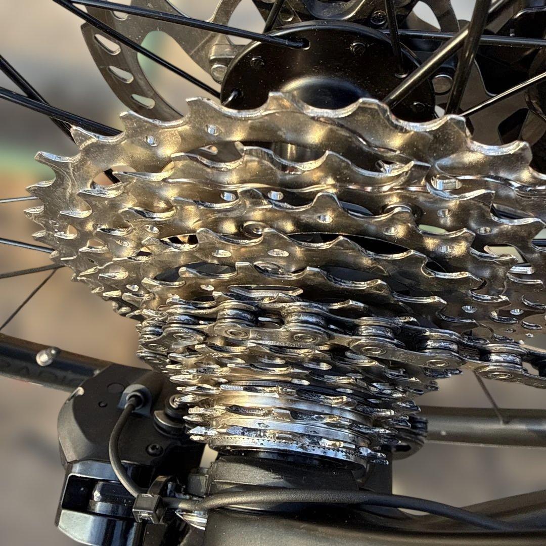 《美品》TREK Madone SL5 Gen8 105Di2 サイズM