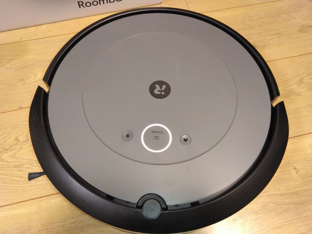 ほぼ新品使用1時間半】ルンバ i2（2024年）専用個装箱（876） A - メルカリ