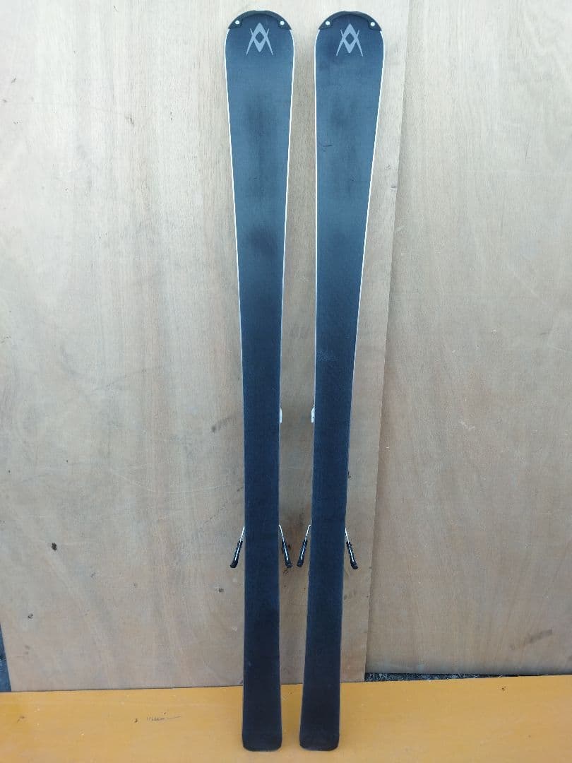 れおぱぱ様専用 VOLKL TIP ROCKER ゴールド/黒155 スキー 板 - メルカリ