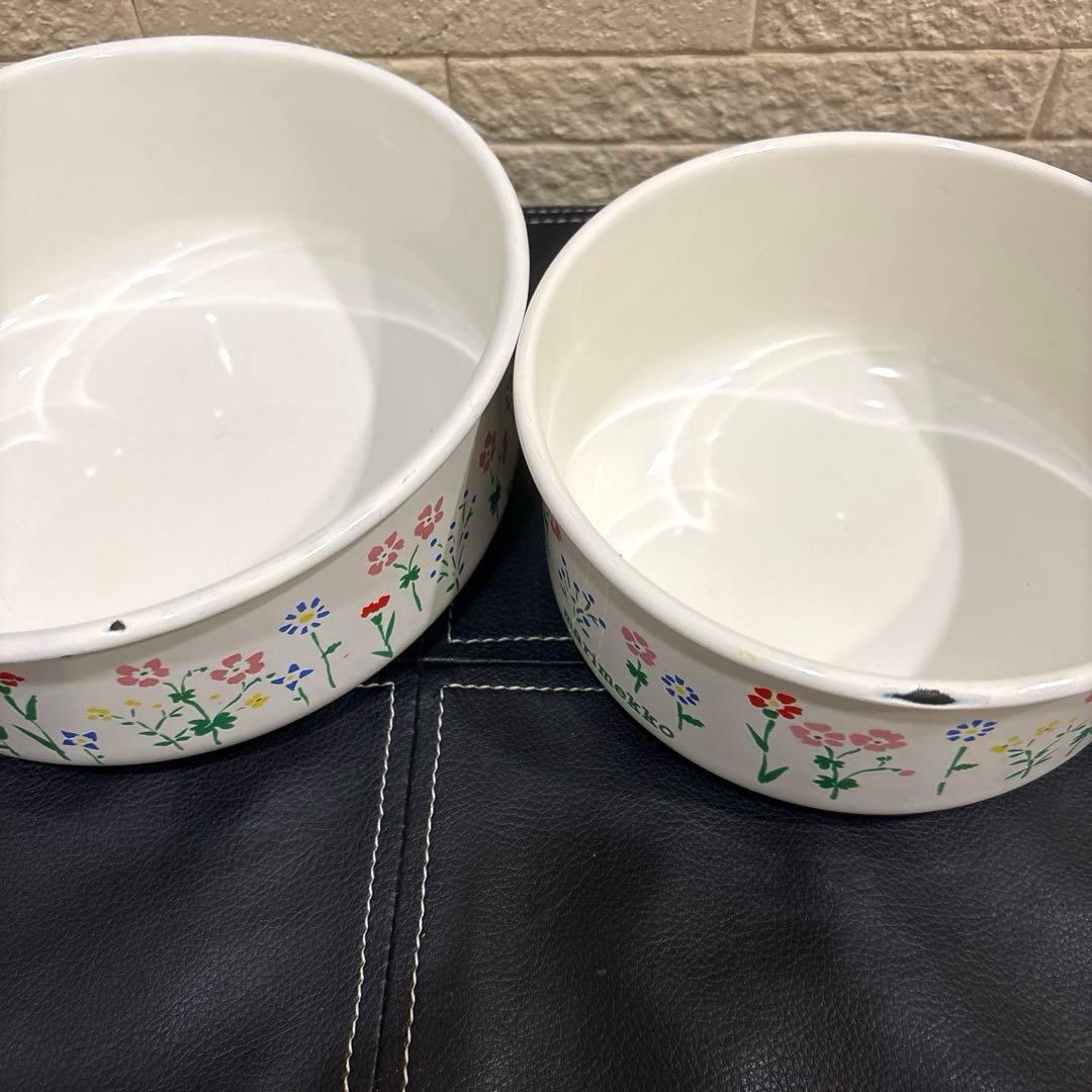 marimekkoマリメッコ保存容器3個 ホーローふたつきタッパー花柄 ＊訳