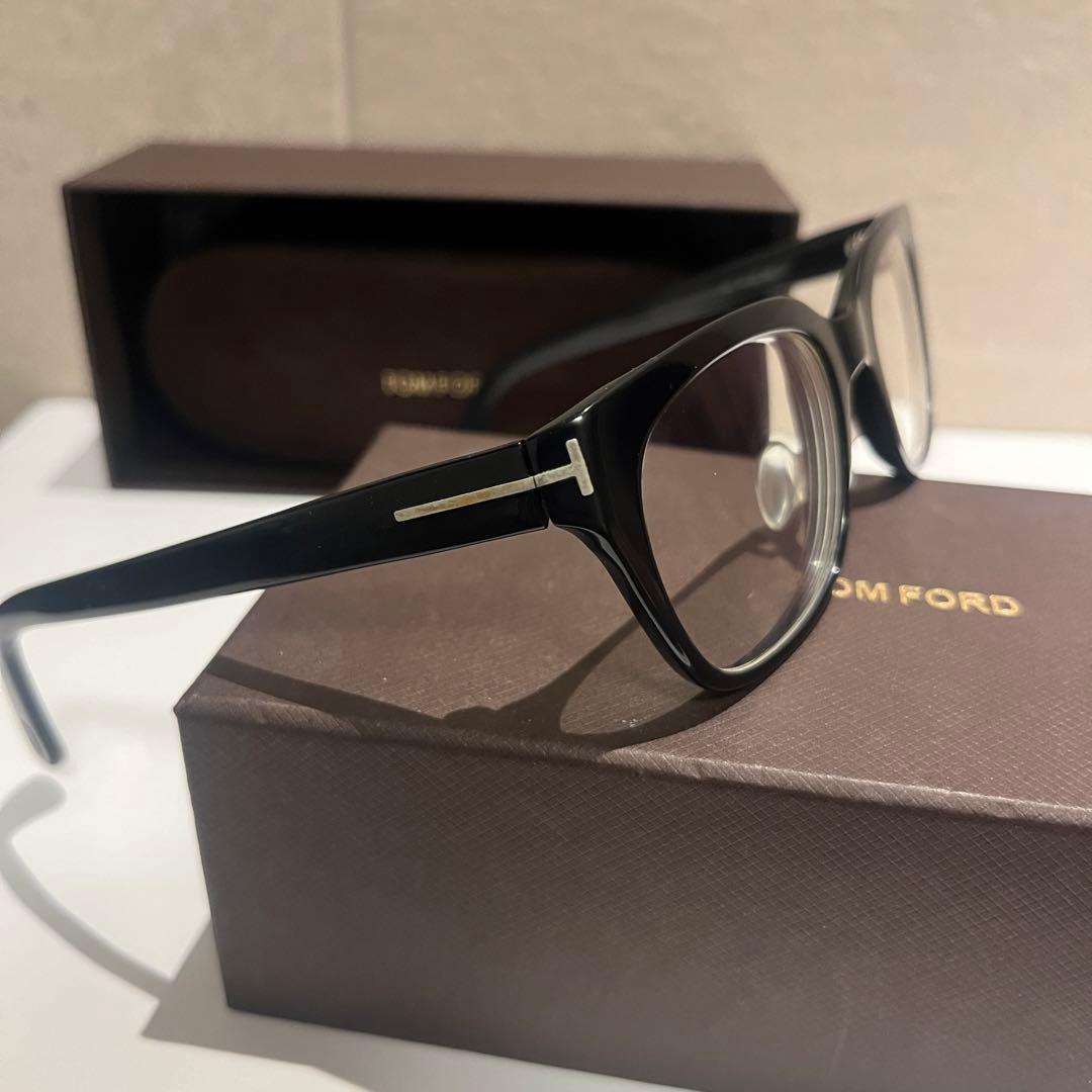 トムフォード メガネ 眼鏡 TF4240 001（ブラック）鼻盛り加工 木村拓哉