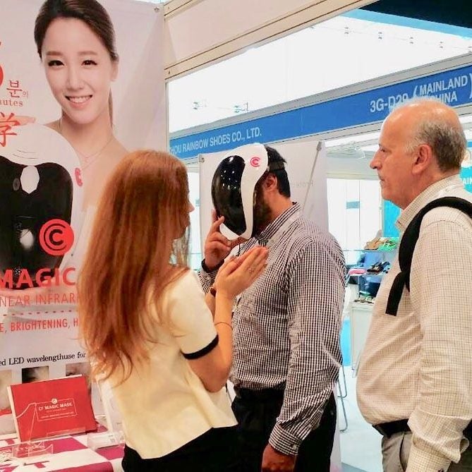 お家で楽しむエステティック。一日15分のスキンケア「CFマジックLED