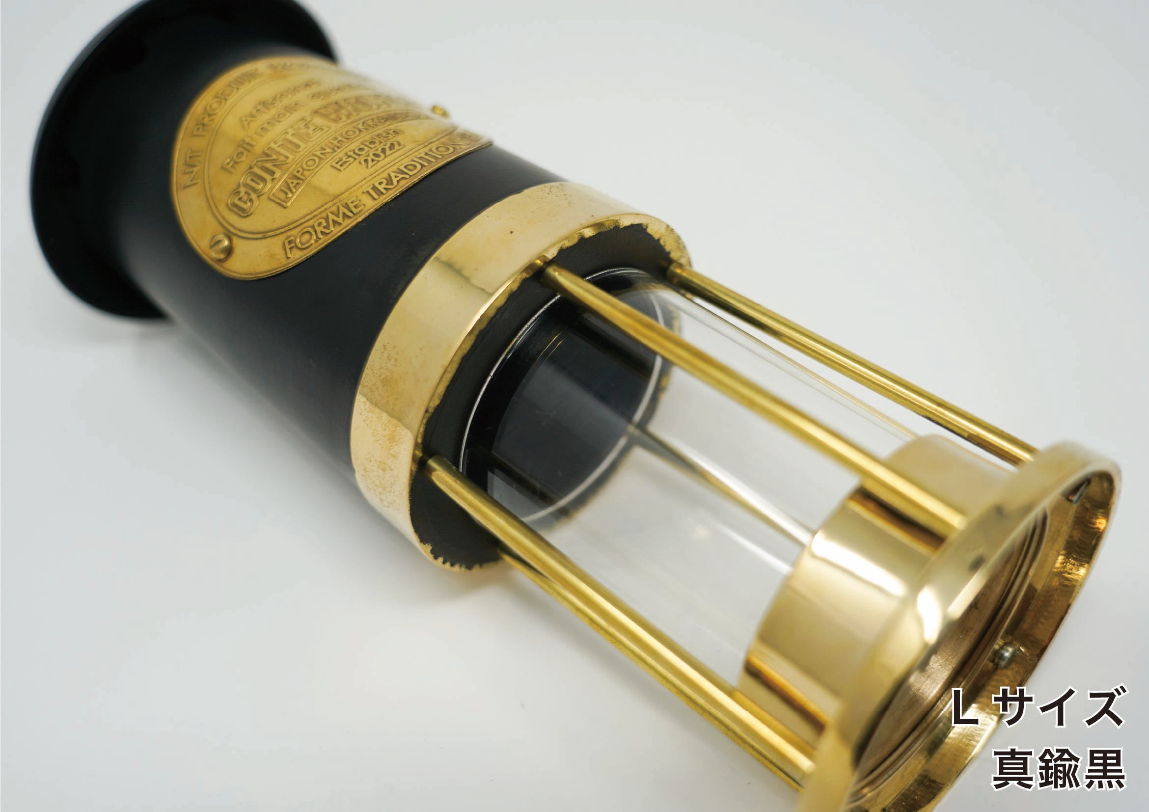 エイジングを楽しめる、職人が手作りする極上のマイナーズランプ「THE