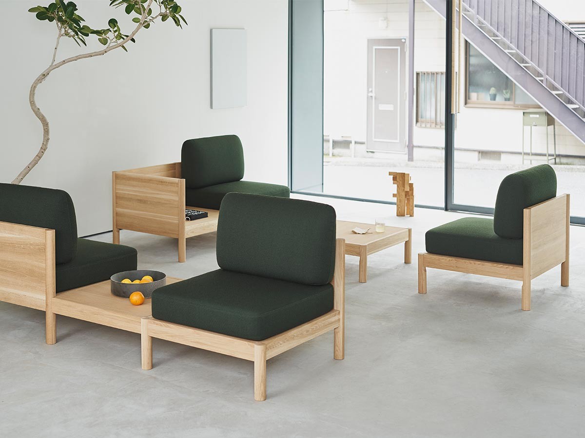 KARIMOKU NEW STANDARD CASTOR LOBBY SOFA 1-SEATER / カリモクニュー