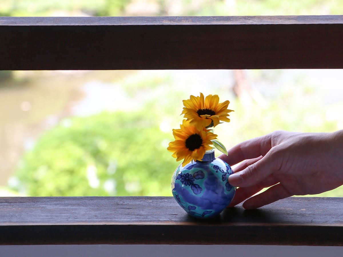 源右衛門窯 赤絵桜地紋 小花瓶 / げんえもんがま 赤絵桜地紋 小花瓶