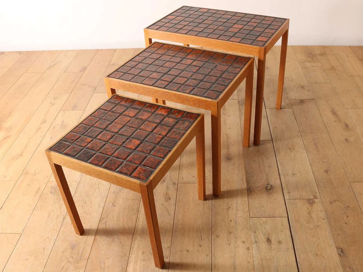 Lloyd's Antiques Real Antique Tile Top Nest Of Tables / ロイズ