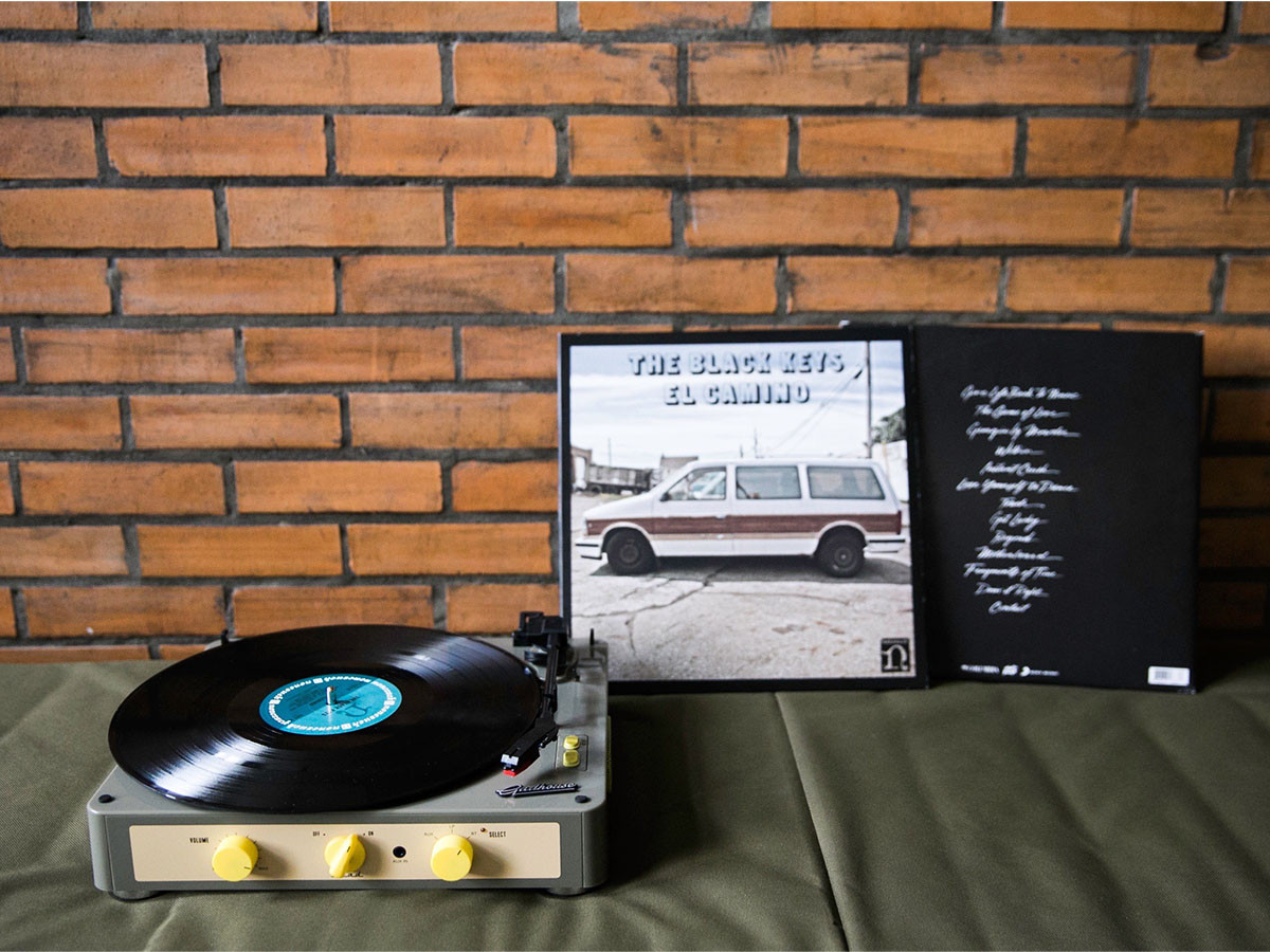 FLYMEe Parlor Gadhouse BRAD RETRO RECORD PLAYER / フライミー