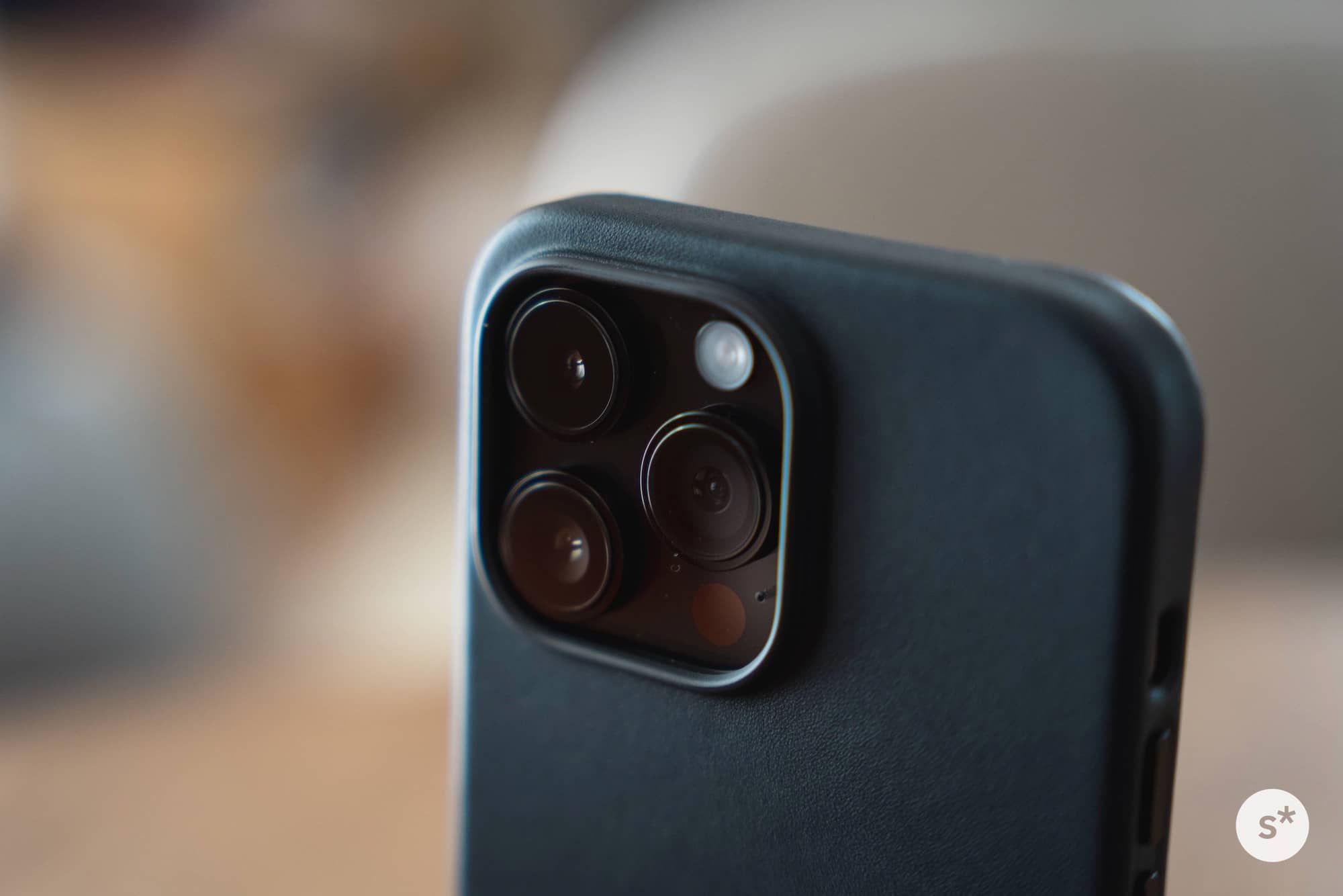 これが高品質なApple純正。iPhone 14 Pro Maxレザーケース