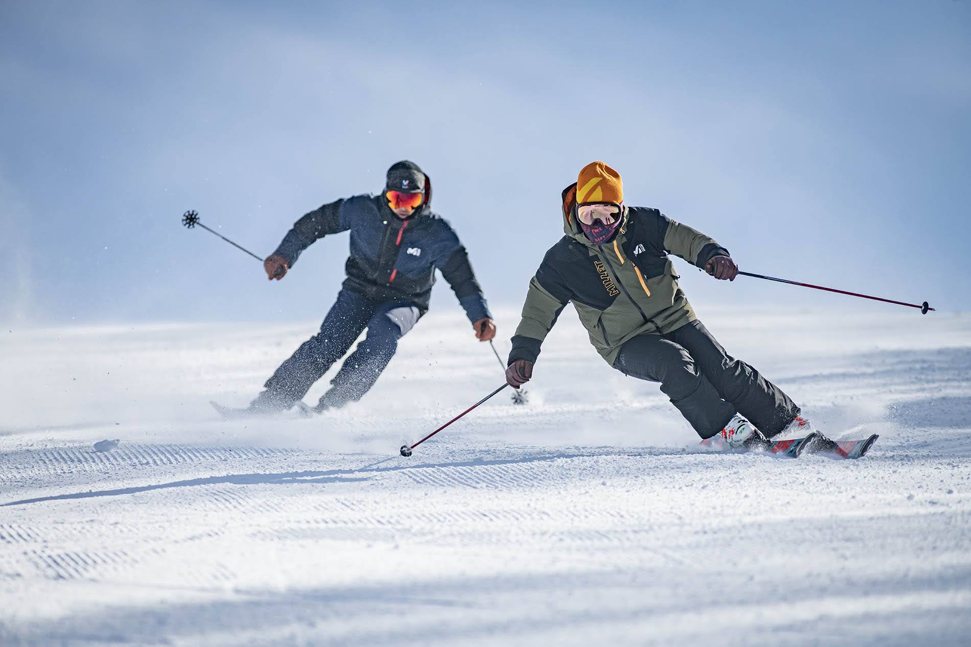 スキー場で映えるミレーのウエア「スノーバシン」。写真で見る抜群の