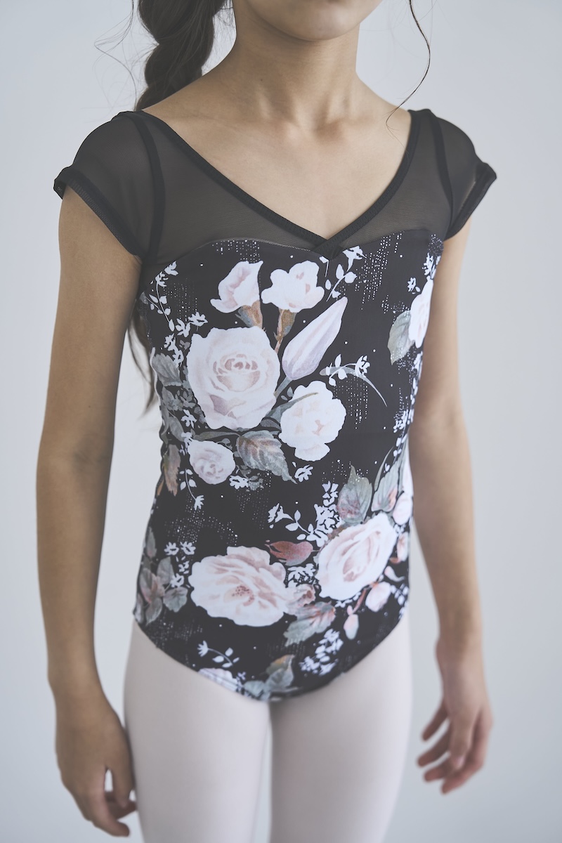 stina / type H half sleeve / Pure Rose black / girl