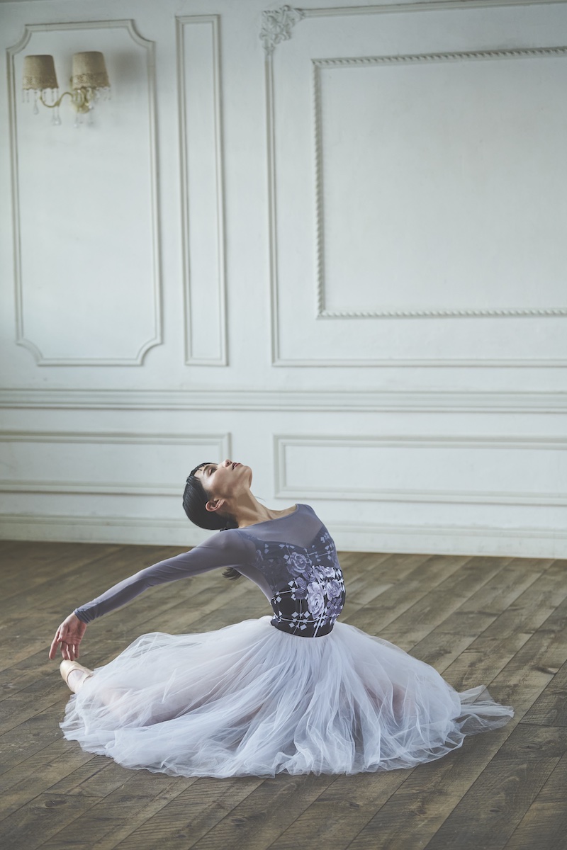 stina / type L long ribbon / precious black