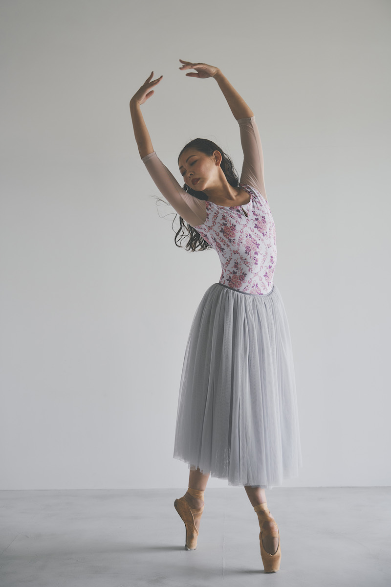 stina / type U ballerina + / Sonata peach