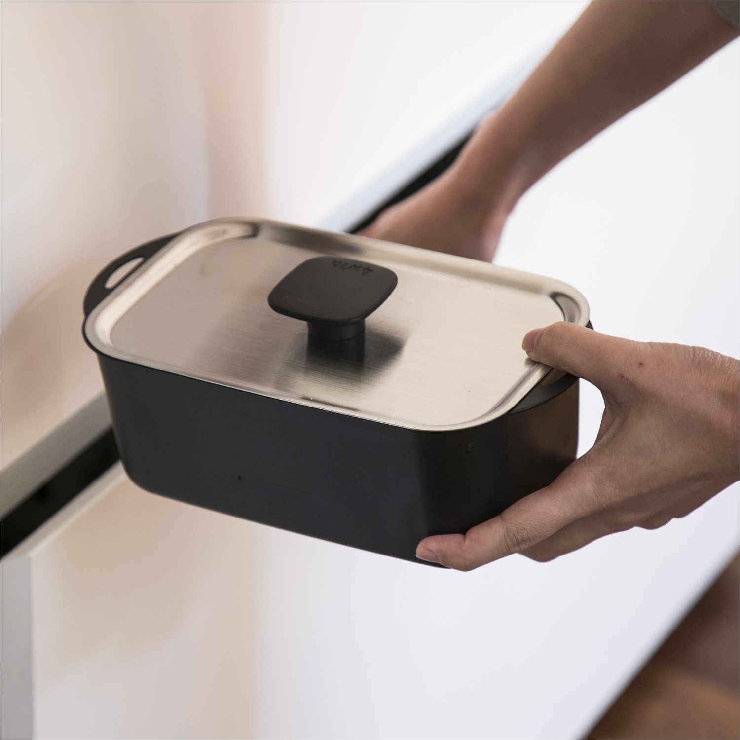 4w1h/コンパクトフライヤー -コンパクトな揚げ鍋で、片づけまでを