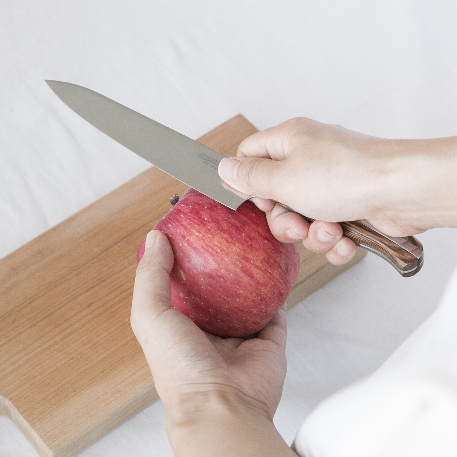 和 NAGOMI/ペティナイフ -目指したのは「誰でも自宅で研げる包丁