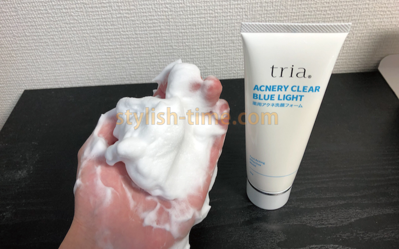 アクネリークリアブルーライトの仕組み&効果を口コミ｜ニキビ跡には