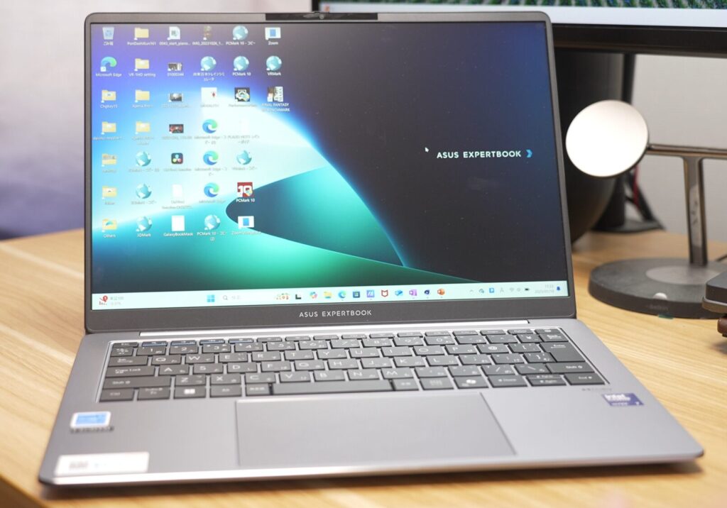 実機レビュー】ビジネス向けAI PC「ASUS ExpertBook P5 P5405CSA」で