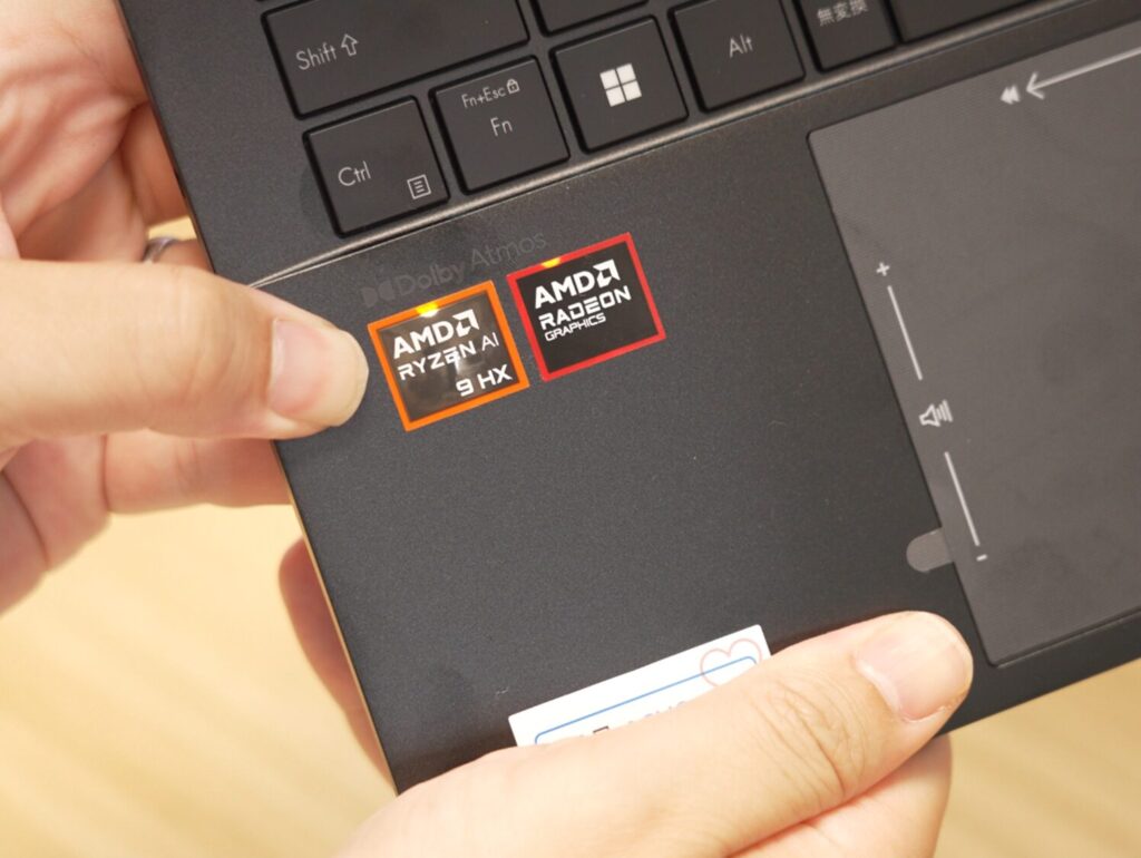 Ryzen AI 9 HX 370の実力は？ASUS Vivobook S 14 M5406WAを実機
