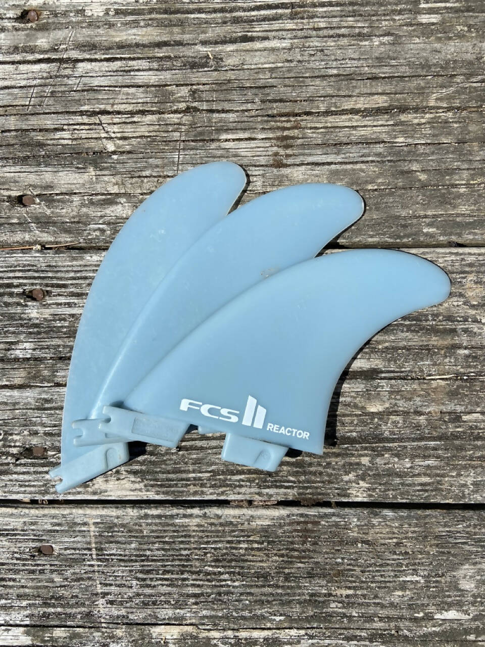 FCS II Reactor Glass Tri Fin Medium – Surf Exchange Company
