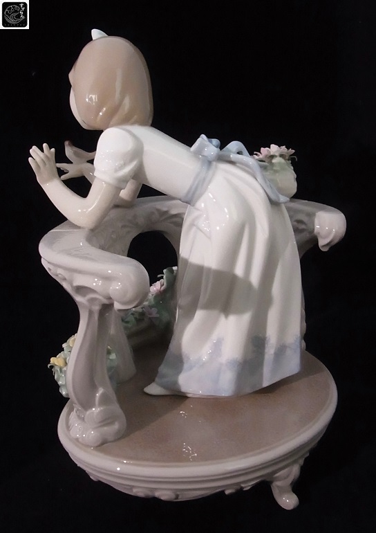 リヤドロ】【バルコニーの朝】【6658】