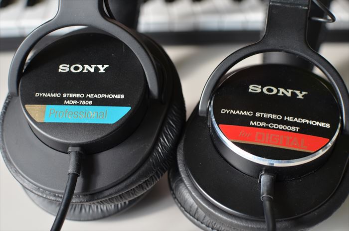 SONY MDR-CD900STとMDR-7506を聴き比べてみた | SynthSonic