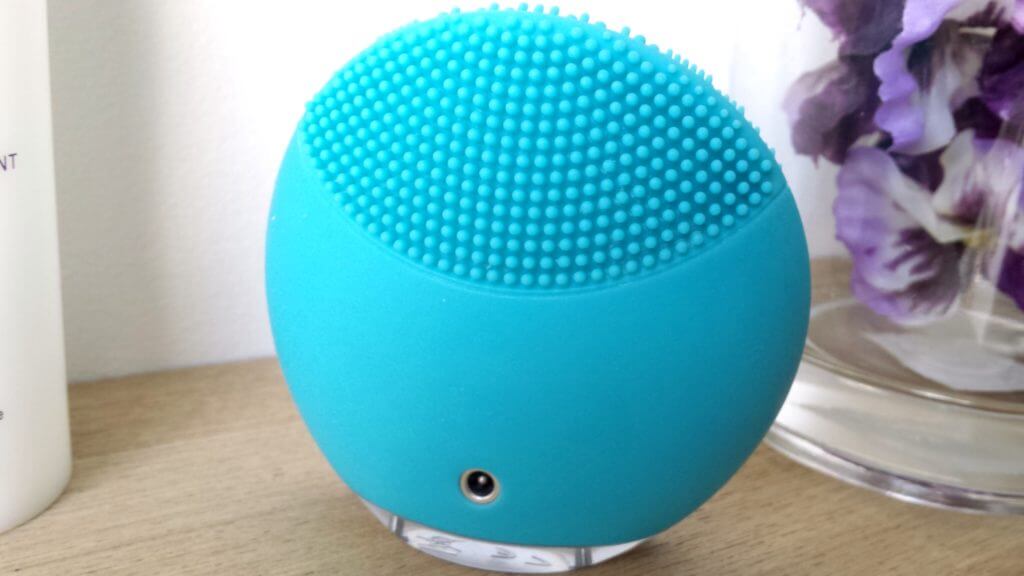 Luna mini review NEW product from Foreo! - Actually Anna 2025