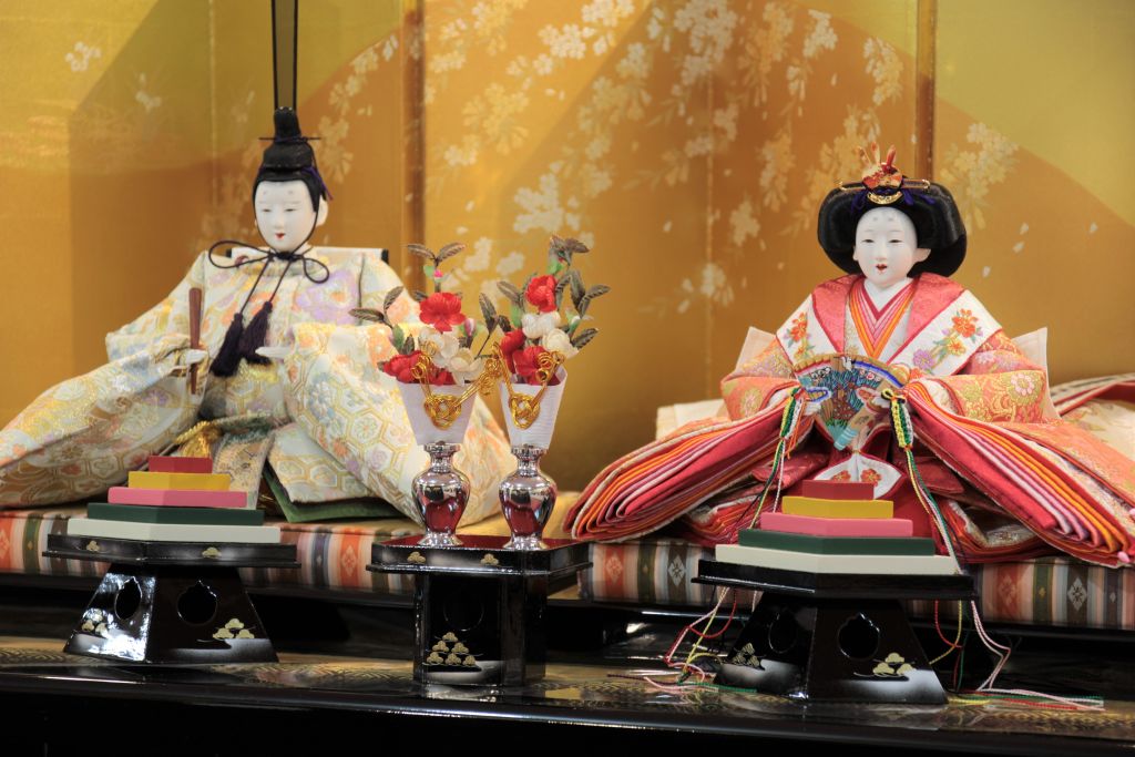 伝統工芸の親王飾りです。昔ながらの桐塑頭です。 | 岡崎市｜味岡人形