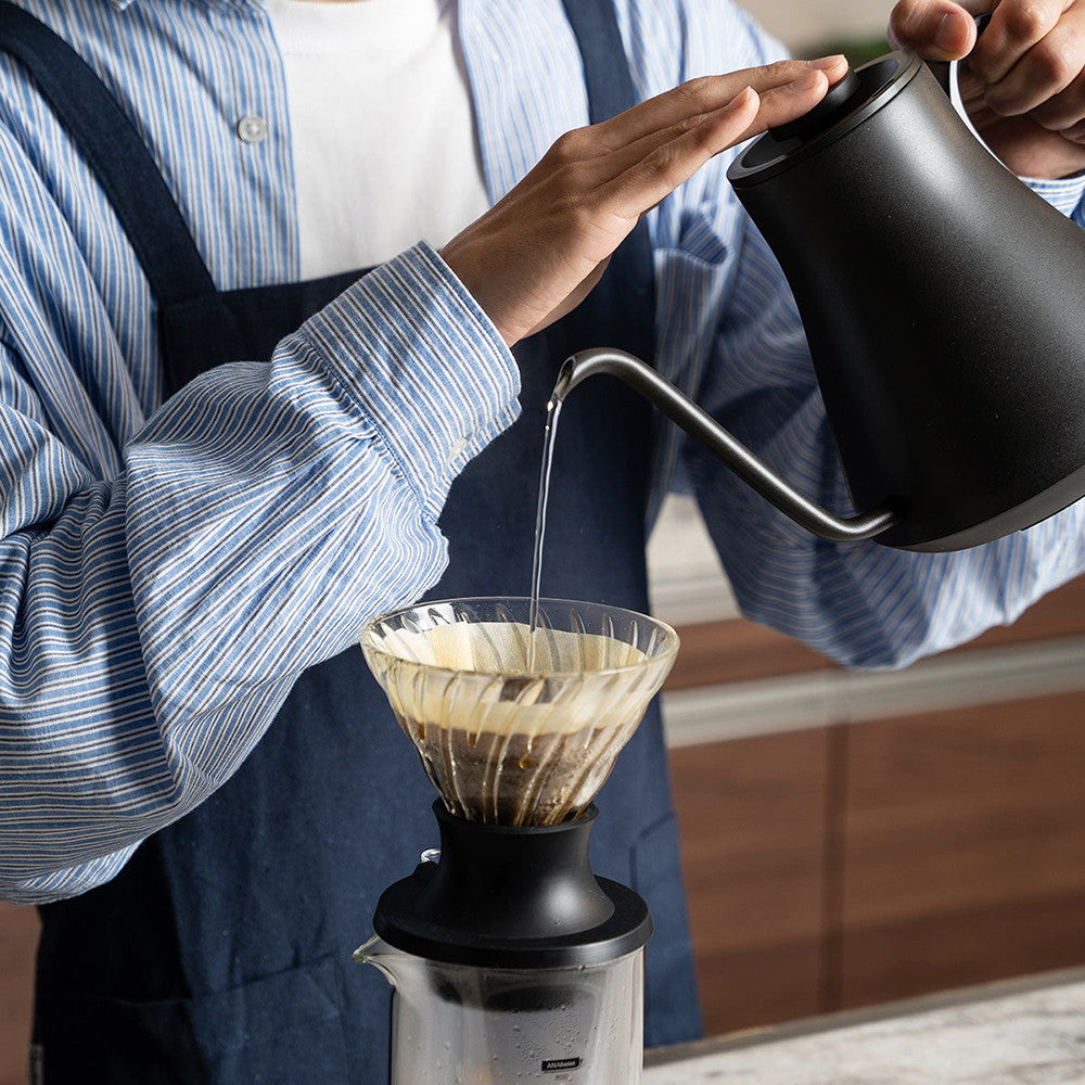 EPEIOS(エペイオス)ドリップケトル ブラック – AOYAMA GIFT SALON