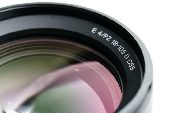 α6300やα6400に最適な動画用レンズを検討しました！やはりSELP18105Gで