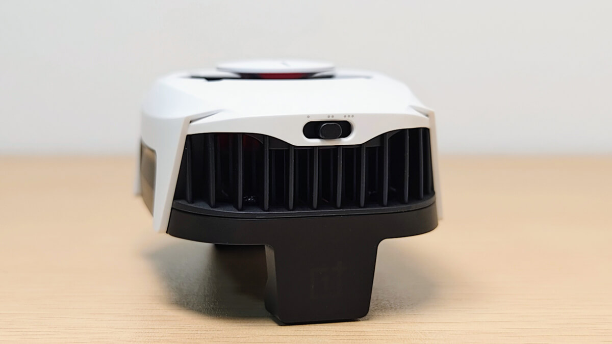 OnePlus 27Wスマホクーラー レビュー。排気が指に当たりにくく快適