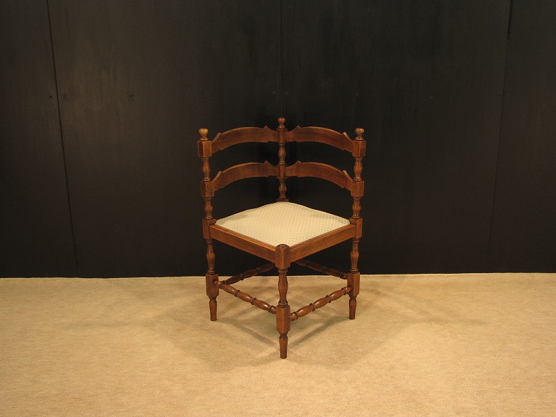 アンティーク家具通販のコーナーチェア | alver