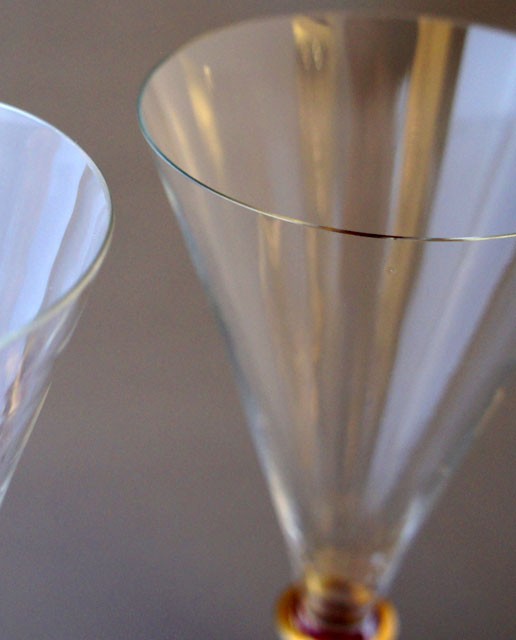 モーゼル「金彩エナメル装飾ワイングラス」《アンティックかとう》