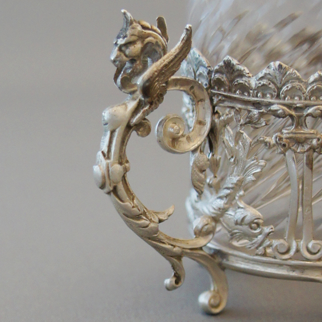 フランス「銀装飾ホルダー付 リキュールグラス」《アンティックかとう》