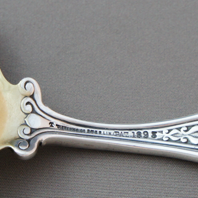 ティファニー「金彩 ボンボンスプーン 1893年製」《アンティックかとう》