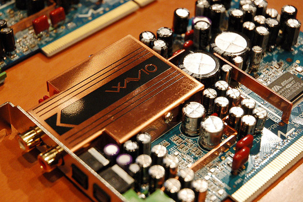 ASCII.jp：オンキョー「SE-200PCI LTD」の“リミテッド”な音を聴いた！