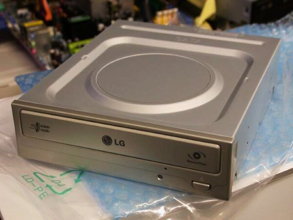 ASCII.jp：LG、動画/音楽再生に最適な22倍速記録型DVDドライブ