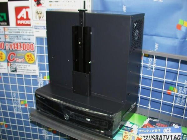 ASCII.jp：22インチ液晶まで背負えるユニークPCケース！