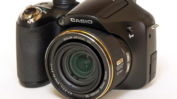 ASCII.jp：超高速動画撮影が楽しい「EXILIM EX-FH25」 (1/3)