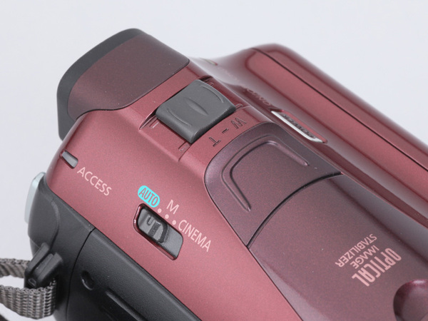 ASCII.jp：プロ向けCMOS投入！ キヤノン「iVIS HF M41」の実力 (2/5)