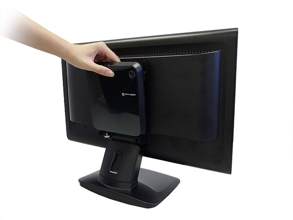 ASCII.jp：Win8搭載で2万円台！ マウスから超小型PC「LUV MACHINES mini」