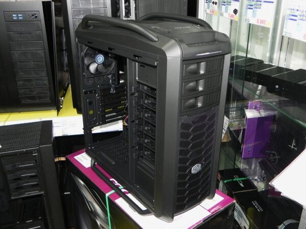 ASCII.jp：SSDなら最大18台まで搭載可能なCoolerMaster製ケースが誕生