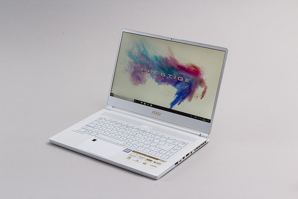 ASCII.jp：薄型なのにゲームも快適なMSIの白色ノートパソコンP65 (1/4)
