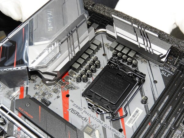 ASCII.jp：Z390採用のASRock製ハイエンドゲーミングマザー