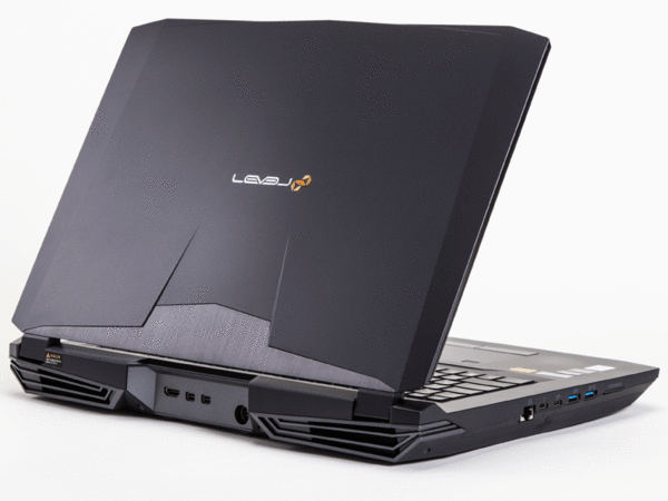 ASCII.jp：Core i9にG-SYNC、ゴリゴリハイスペックな17.3型ゲーミング