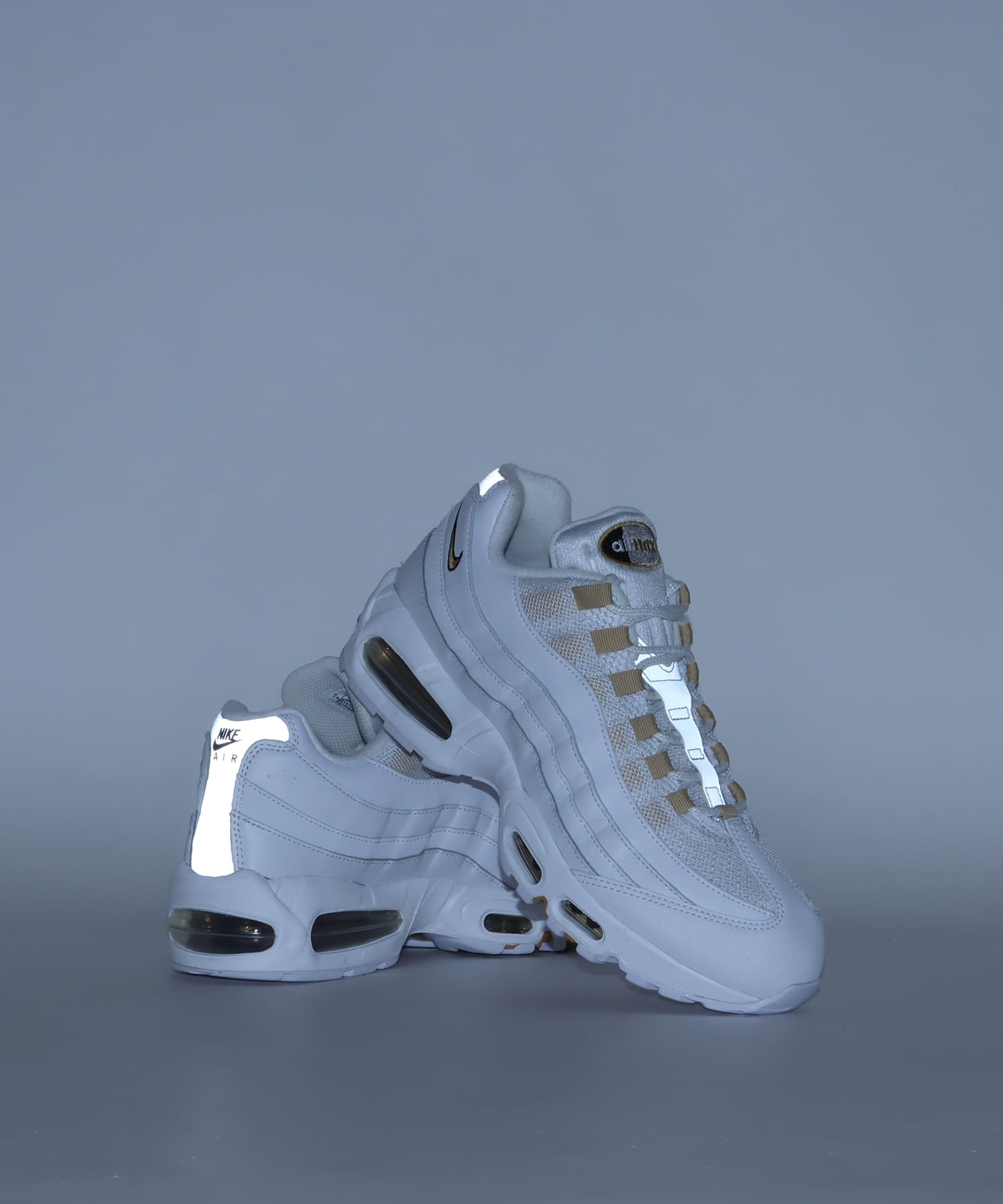 NIKE AIR MAX 95 OG WHITE/METALLIC GOLD-BLACK-PEARL GREY（ナイキ